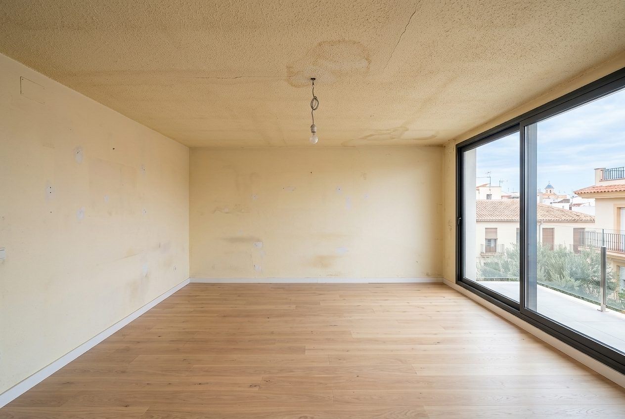 Antes: Techo continuo con foseado LED